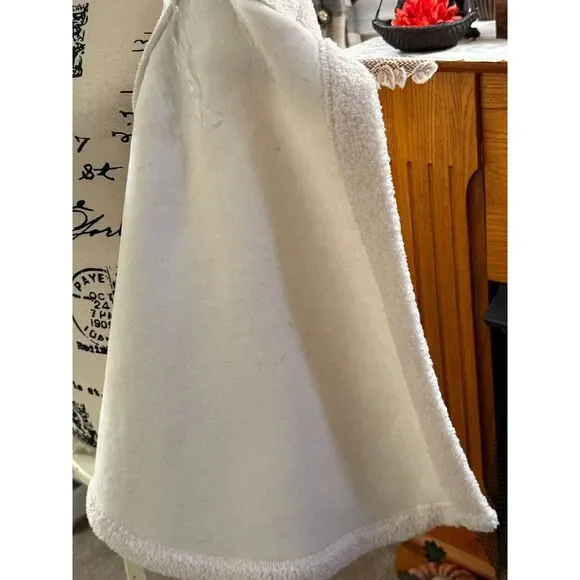 Calvin Klein Cream Cozy Cape - Picture 4 of 6